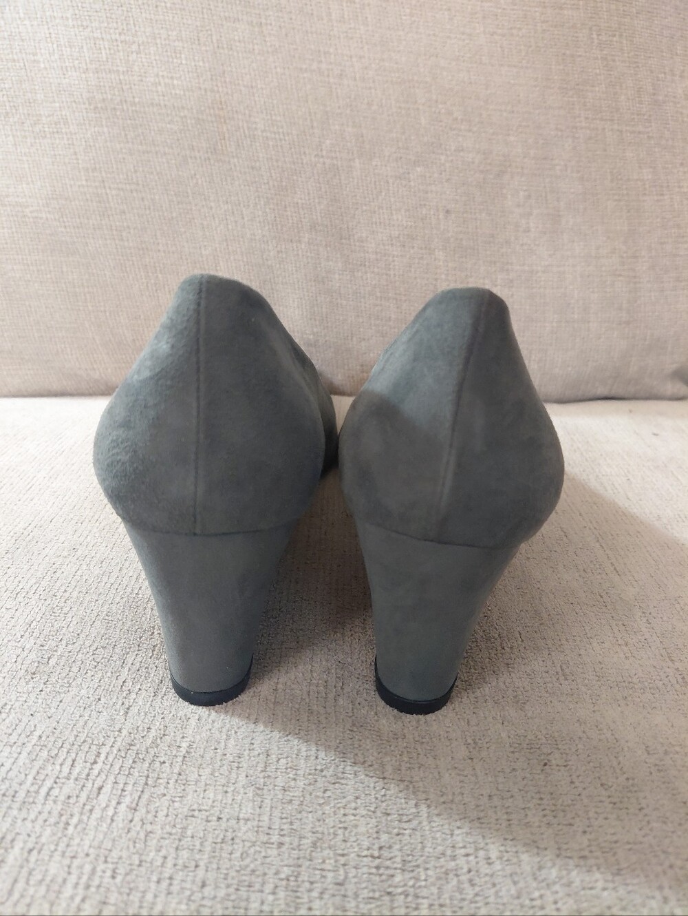 Stuart Weitzman Gray Suede Wedges Women's Size 11 - Picture 6 of 13